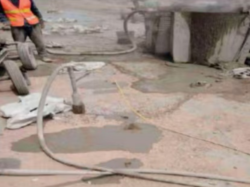 黎城水泥混凝土路面板底注浆技术 路面脱空注浆整治方案